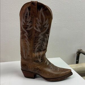 Idyllwind Brown Leather Cowboy Boot with Embroidered Shaft